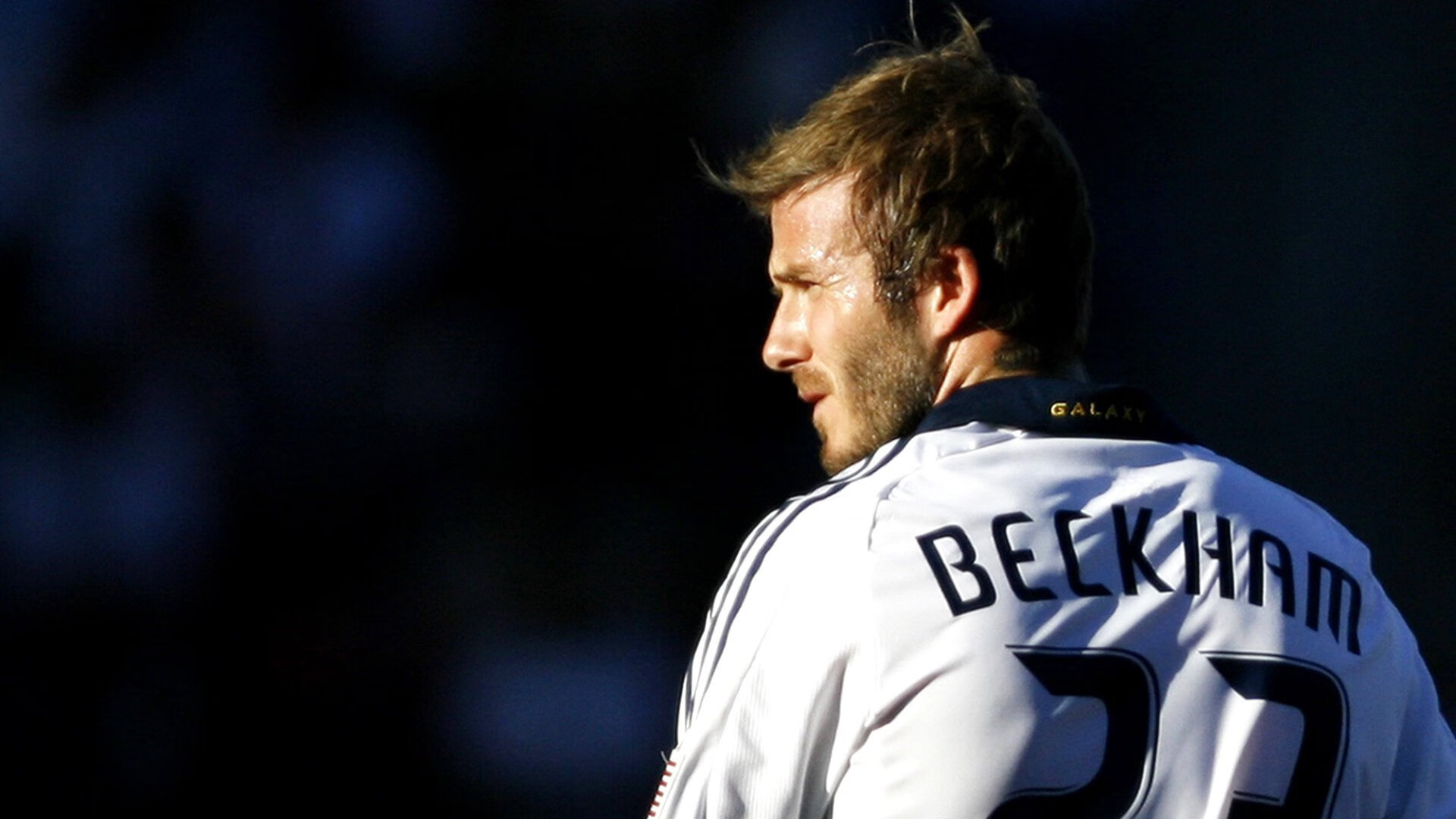 传承与创新：某球队百年荣耀的故事，足球传承宣言